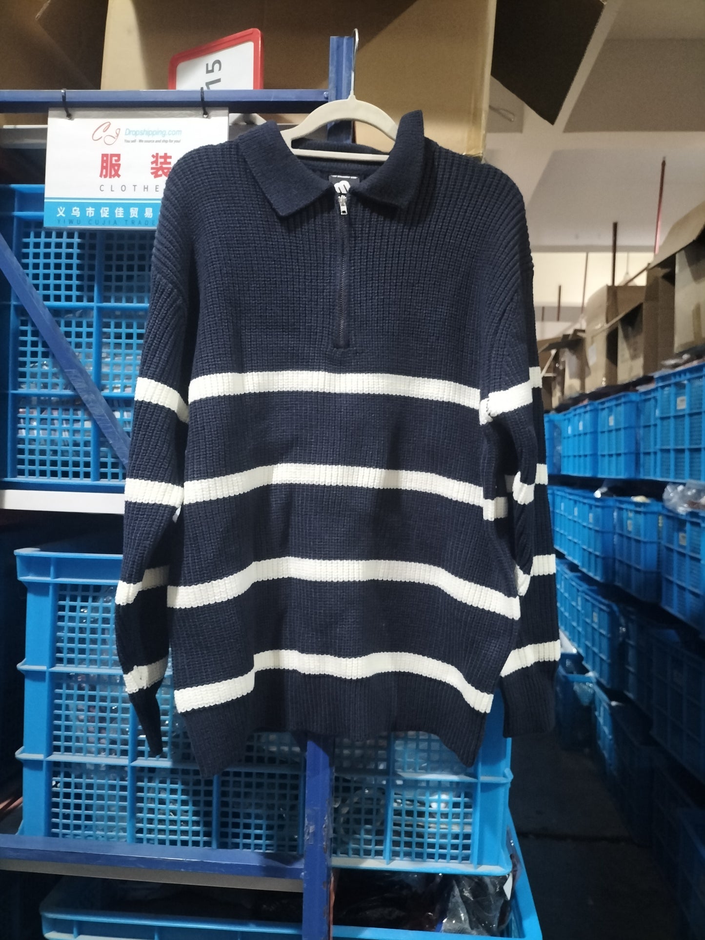 TWO TONE COLOR QUARTER